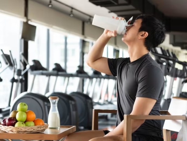 Eating Out and Staying Lean, Hawker and Restaurant Strategies with a Fitness Trainer&nbsp;Singapore
