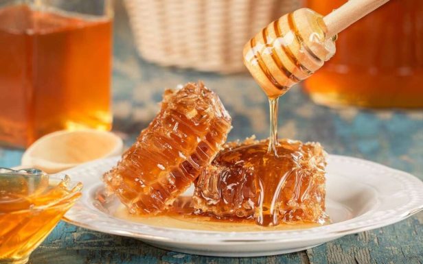 Cooking with Living Honey: How Raw Packed Honey Helps Differentiate Food Recipes in the Modern&nbsp;Kitchen